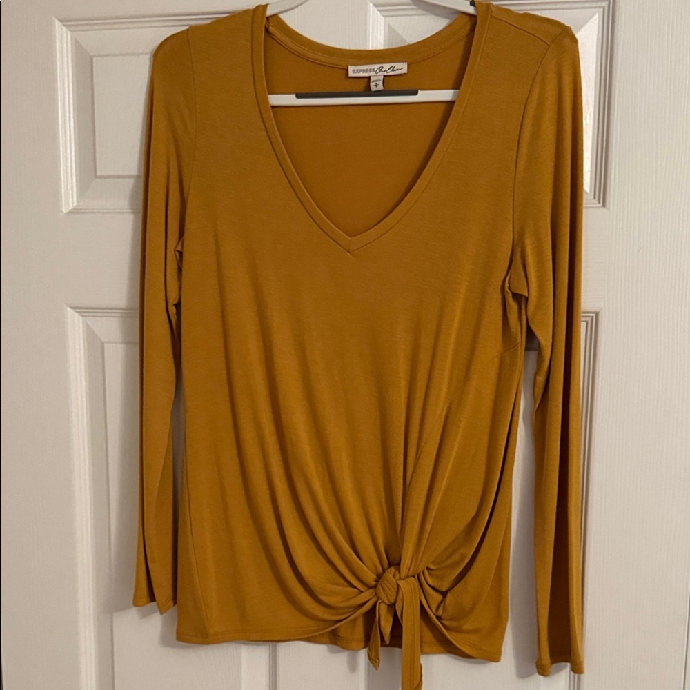 Express front knot Blouse